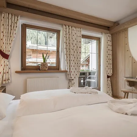 Aparthotel Veronika 4*