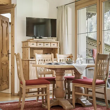 Aparthotel Veronika 4*